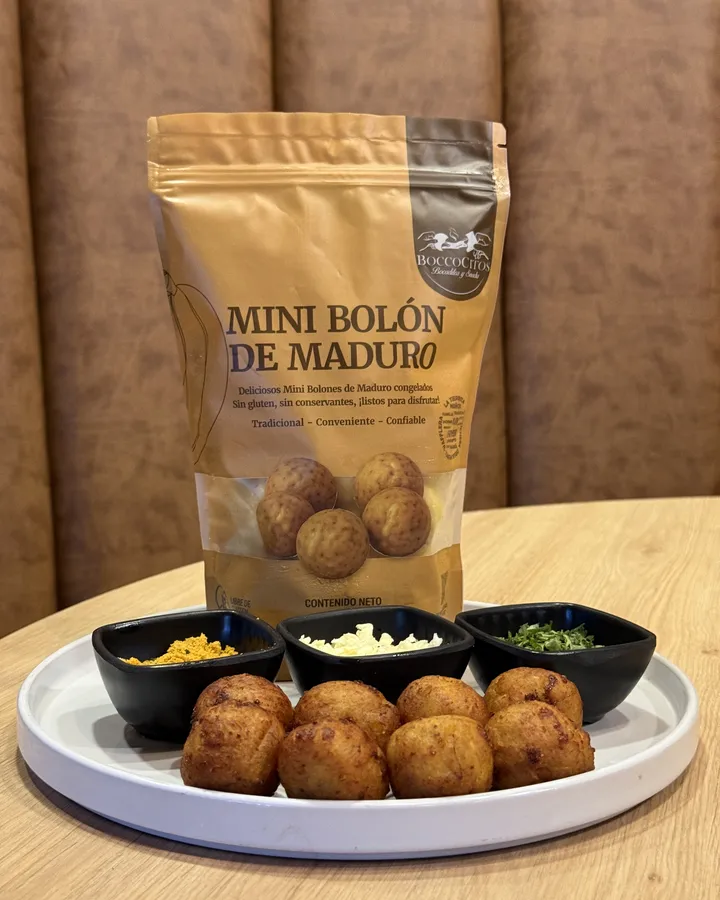 Mini bolón de maduro Boccos: empaque y producto preparado